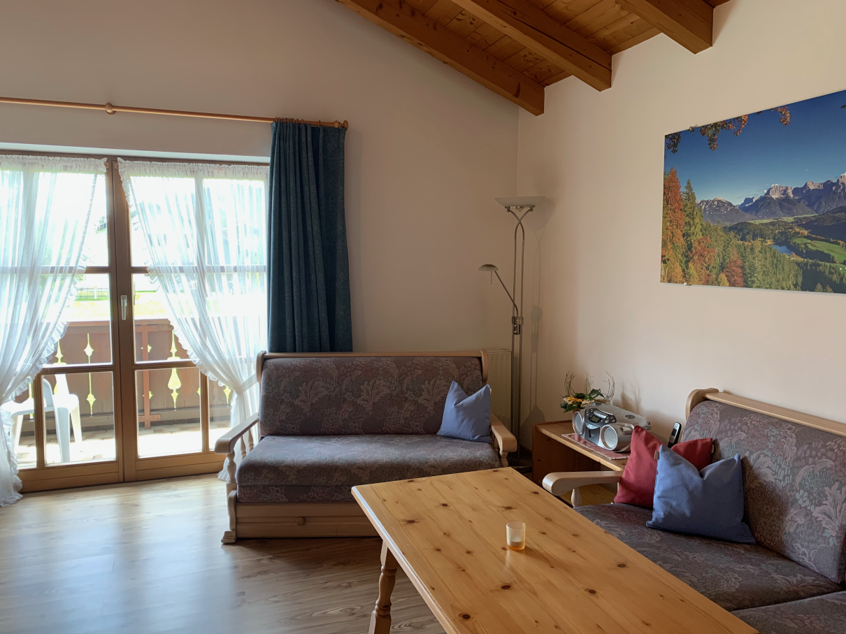 Wohnzimmer Alpina 2